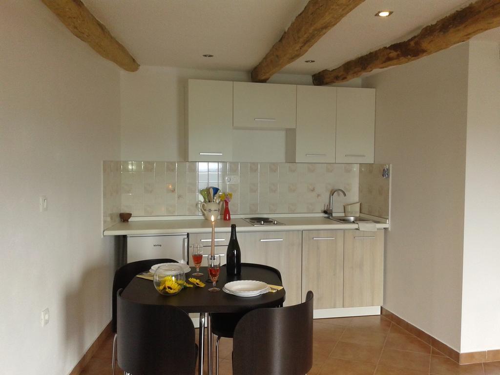 Apartment Bella Vista 2 Buzet Habitación foto