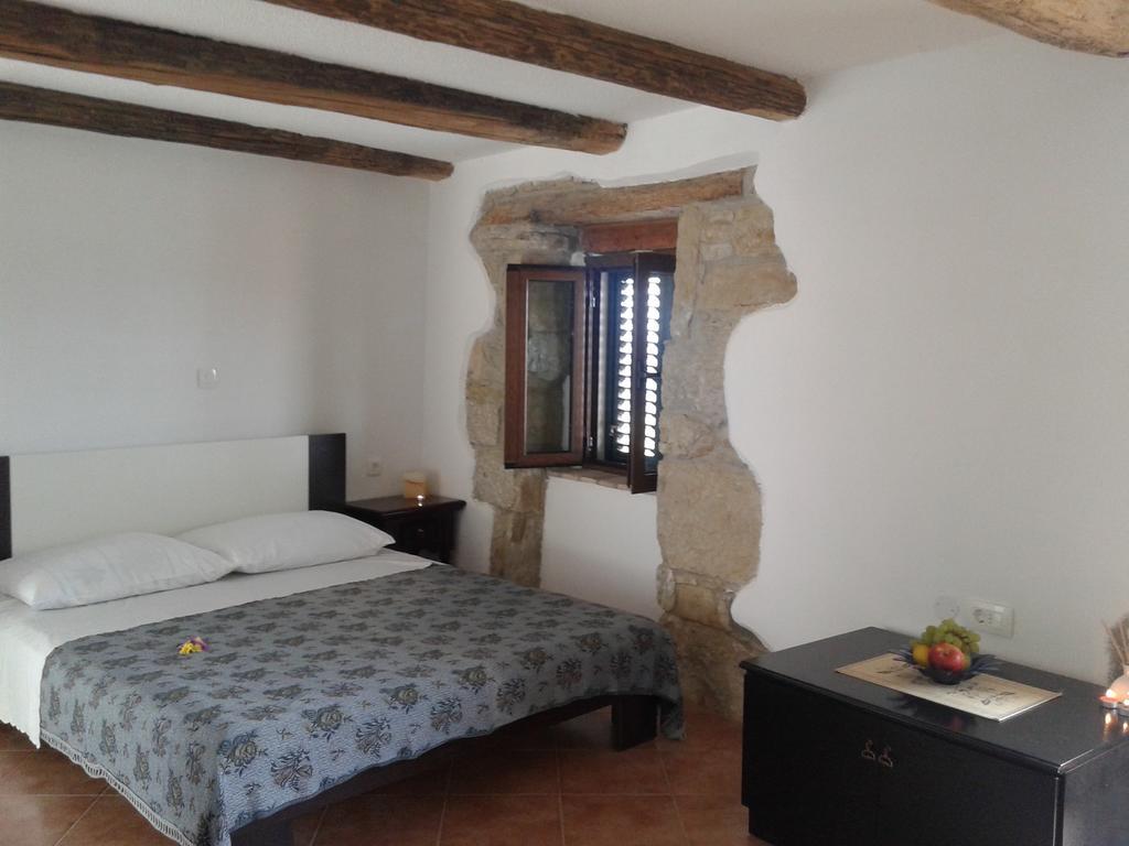 Apartment Bella Vista 2 Buzet Habitación foto